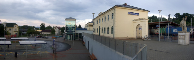 2. kép. A csehországi Zábřeh na Moravě buszpályaudvara és vasútállomása. Az ilyen mintaszerű kialakítású intermodális csomópontok szolgálhatnak egy integrált közlekedési rendszer alapjául.